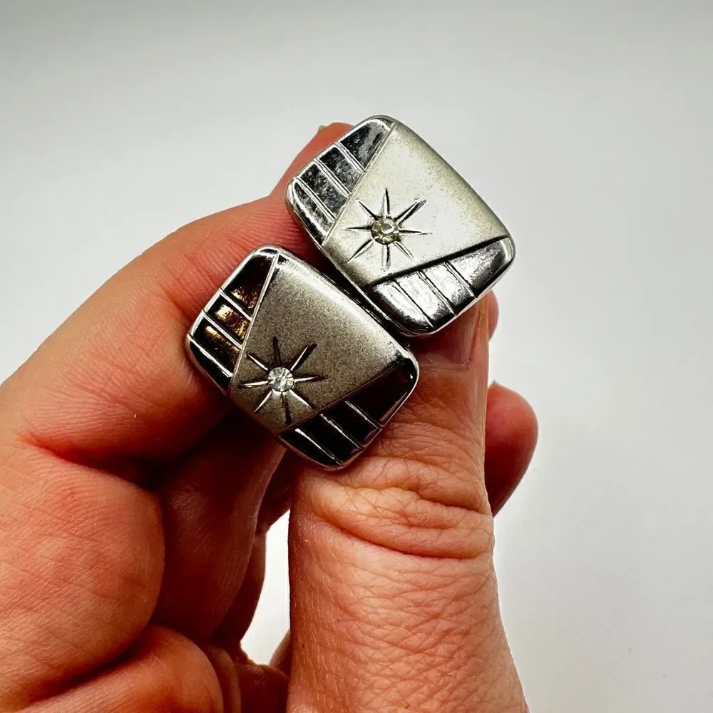 Men’s vintage silver toned cuff‎ links with cz stone!